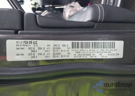 2015 Jeep Grand Cherokee Overland z USA, uszkodzony, nr VIN 1C4RJFCG0FC806900